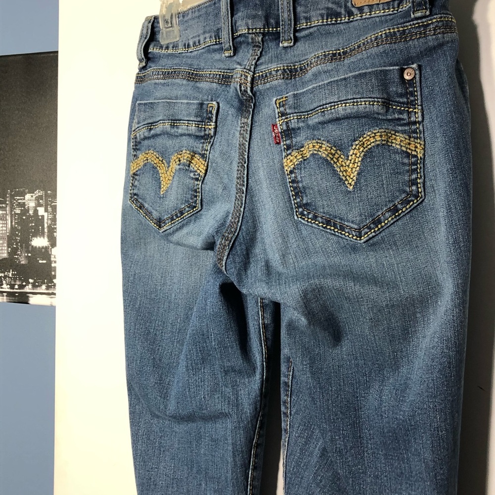 Levi’s 529 Curvy Skinny Leg W27 L32 ❤️
